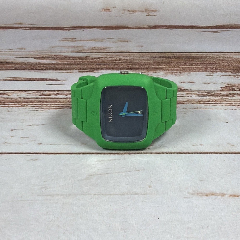 Nixon The Rubber Player Green 100M 3-Hand Quartz Watch Real Diamond Needs Batt